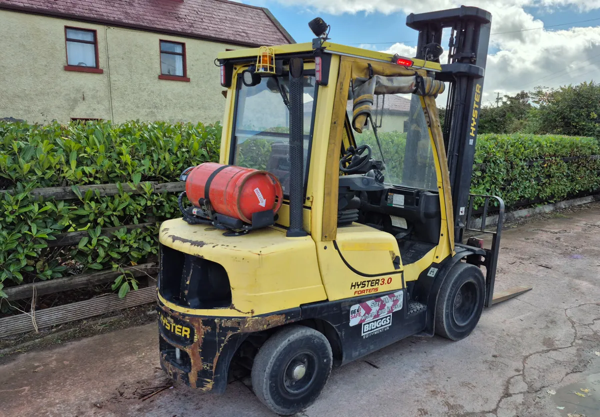 HYSTER FORKLIFT - Image 2
