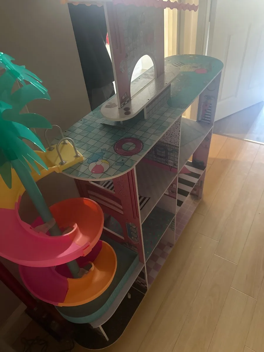 Doll house