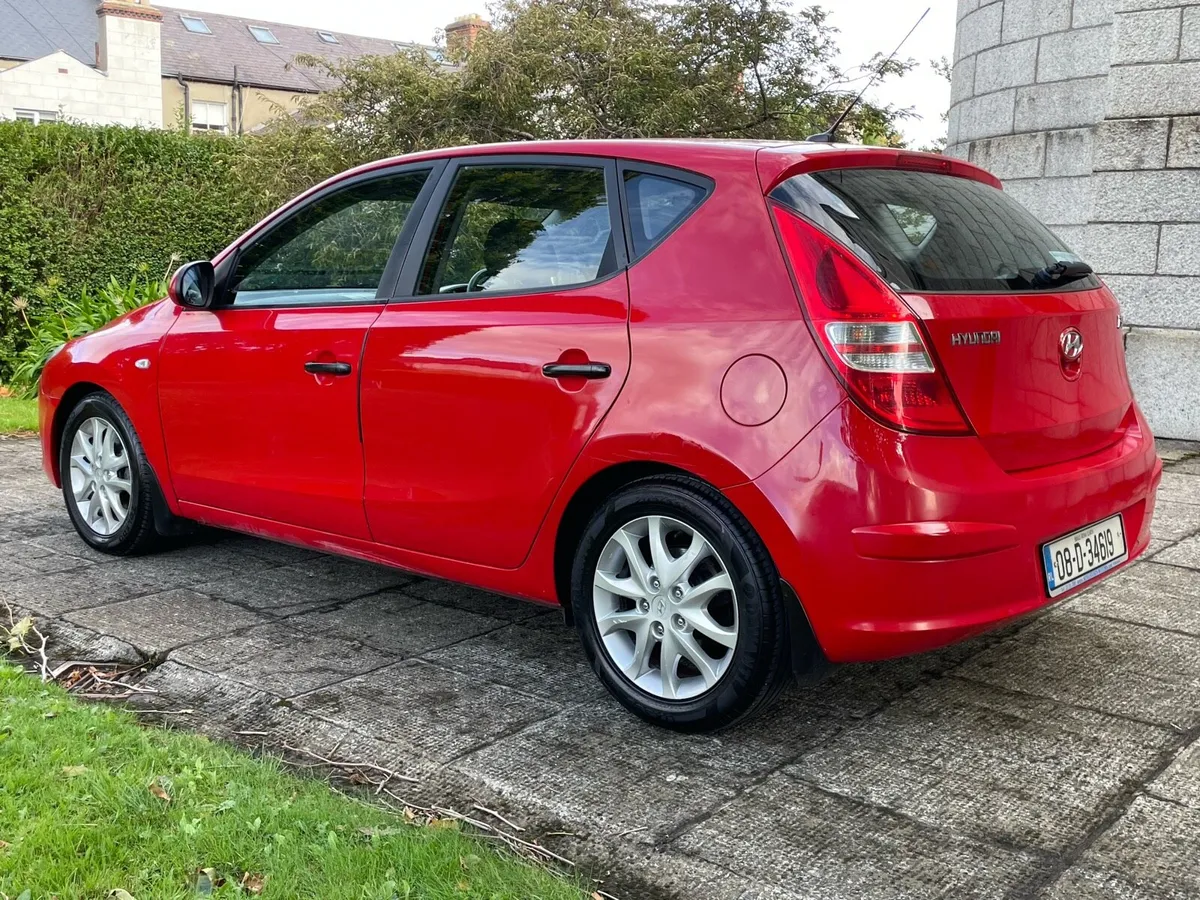 08 Hyundai i30 *New NCT* - Image 3