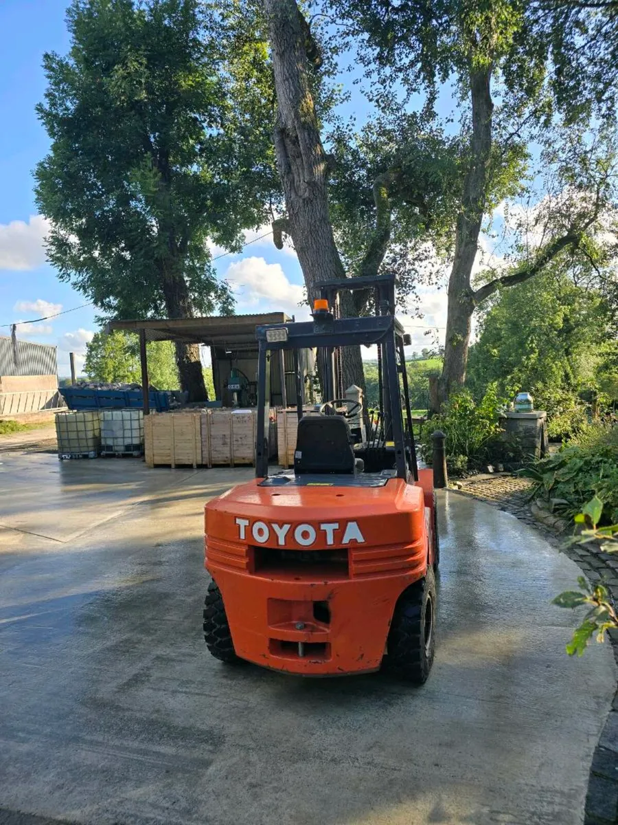 Toyota 3.5 Forklift - Image 2