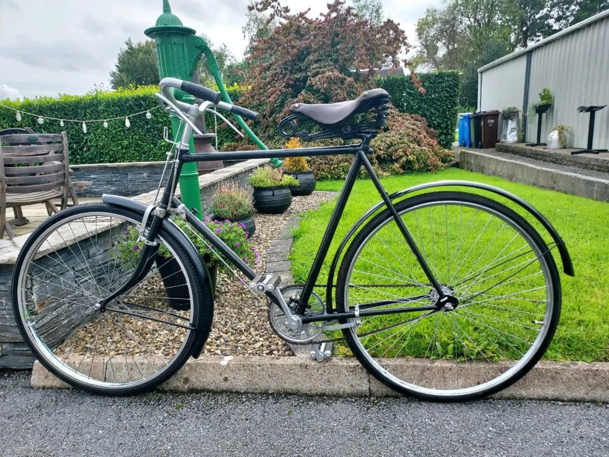 Vintage high nelly bike - Image 1