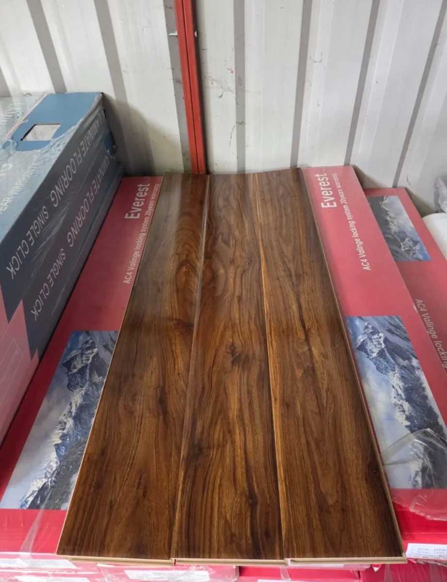 Flooring with free underlay - Image 2