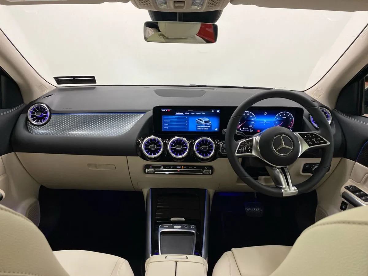 Mercedes-Benz GLA GLA 180 Progressive Plus - Image 4
