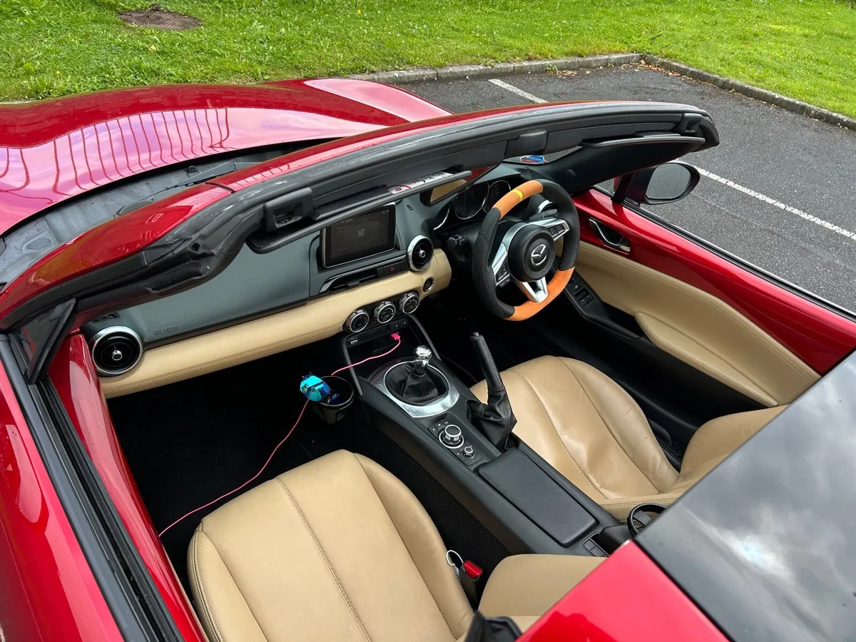 Mazda MX-5 2018 - Image 2