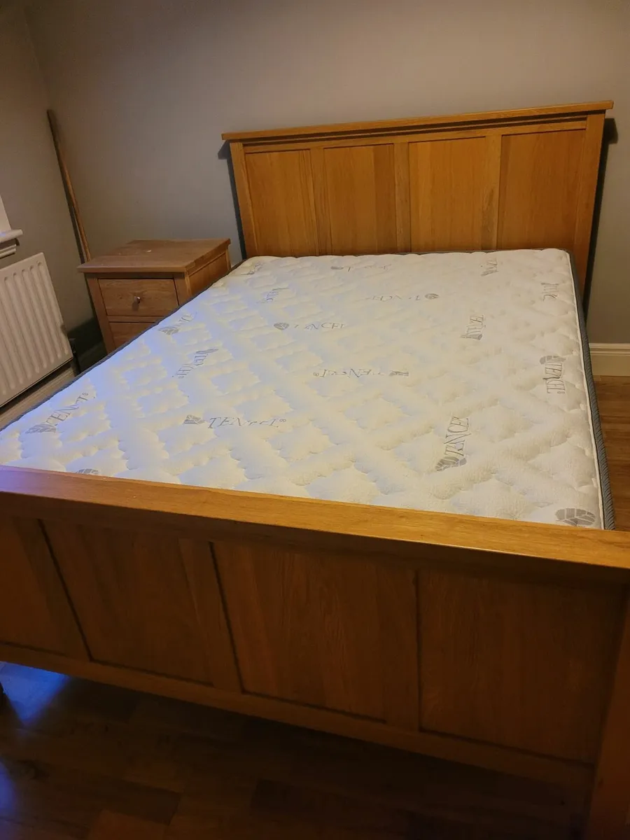 Beds and lockers - Image 4