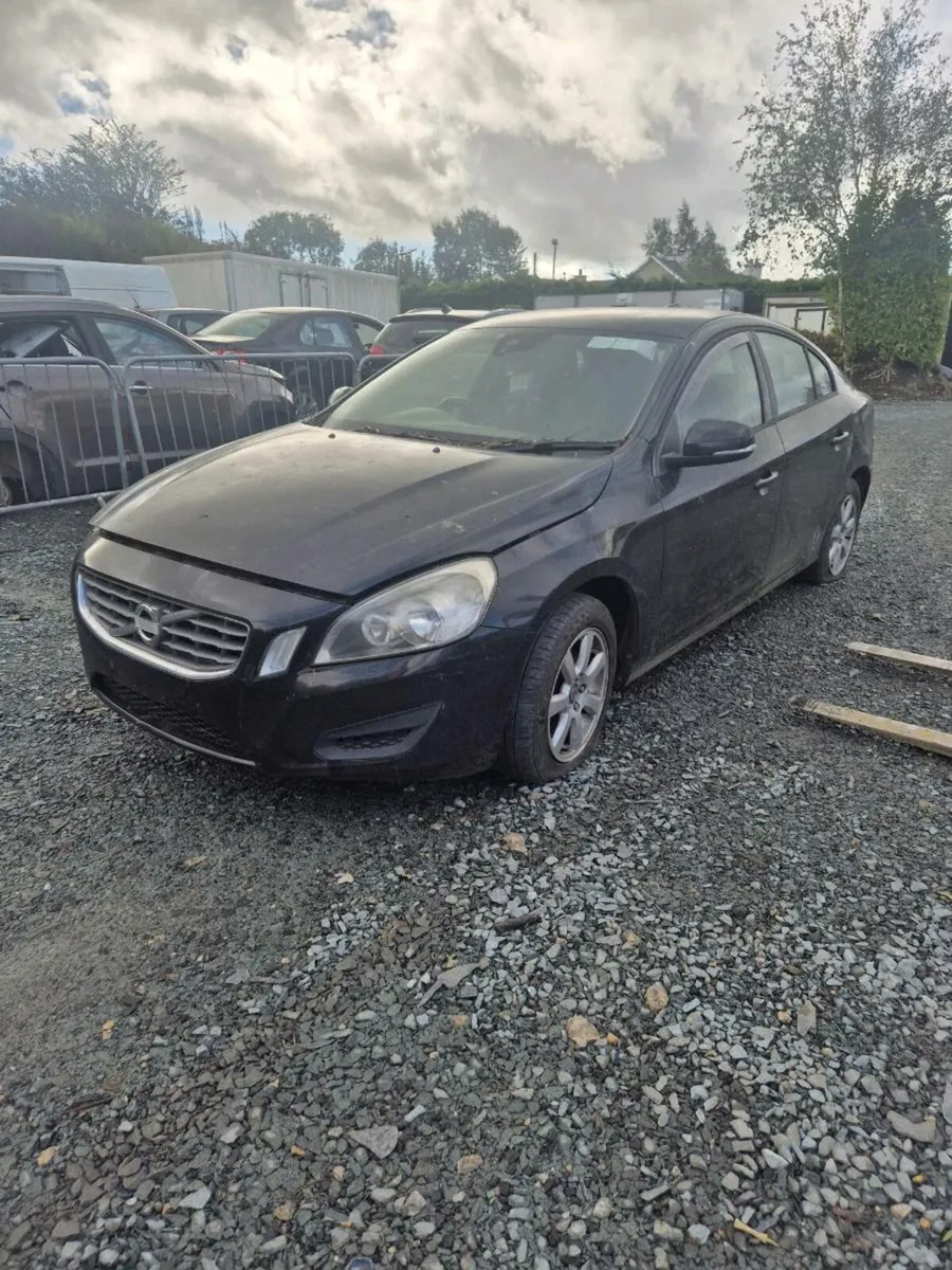 Volvo S60 - Breaking only - Image 2
