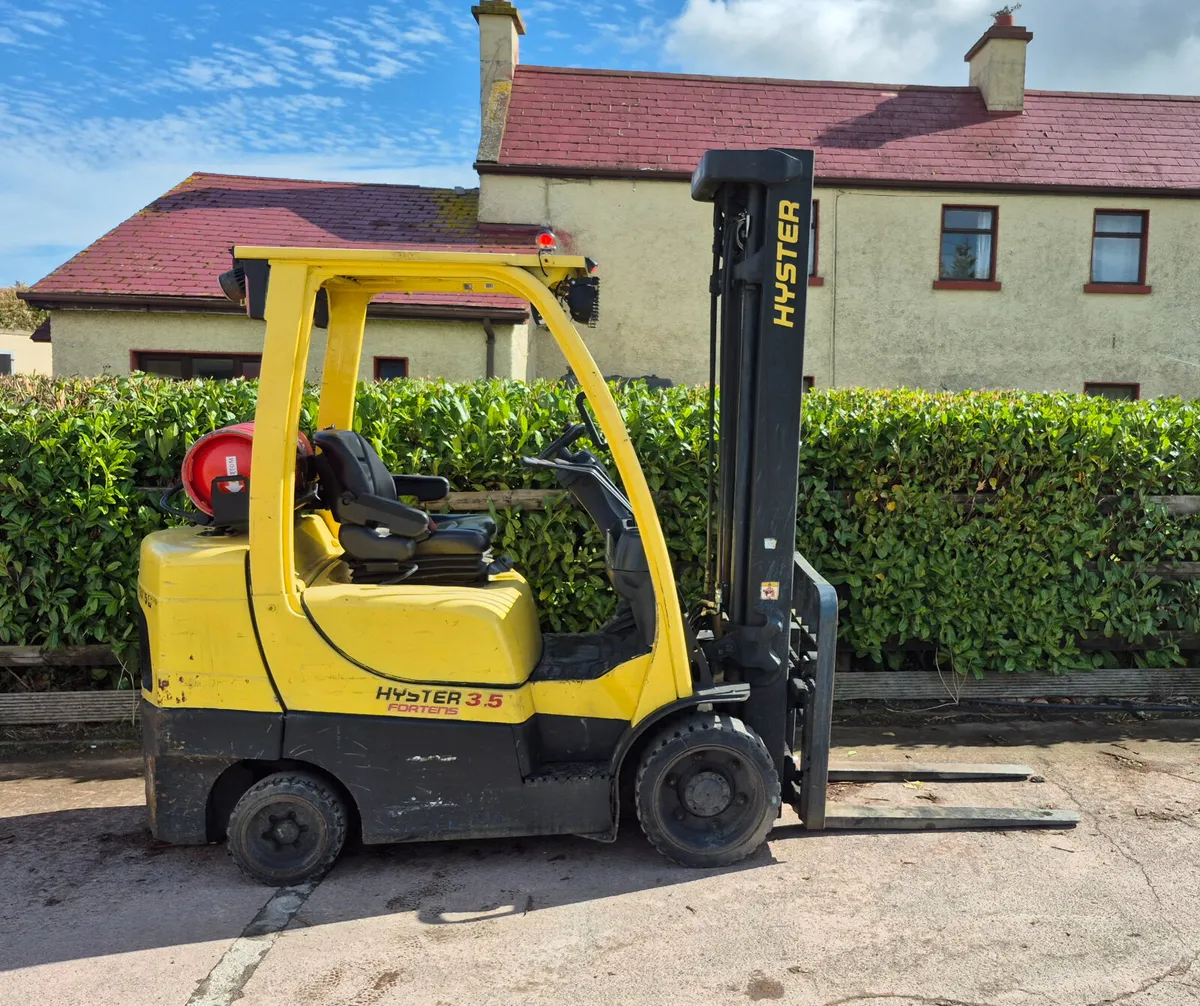 HYSTER FORKLIFT - Image 2