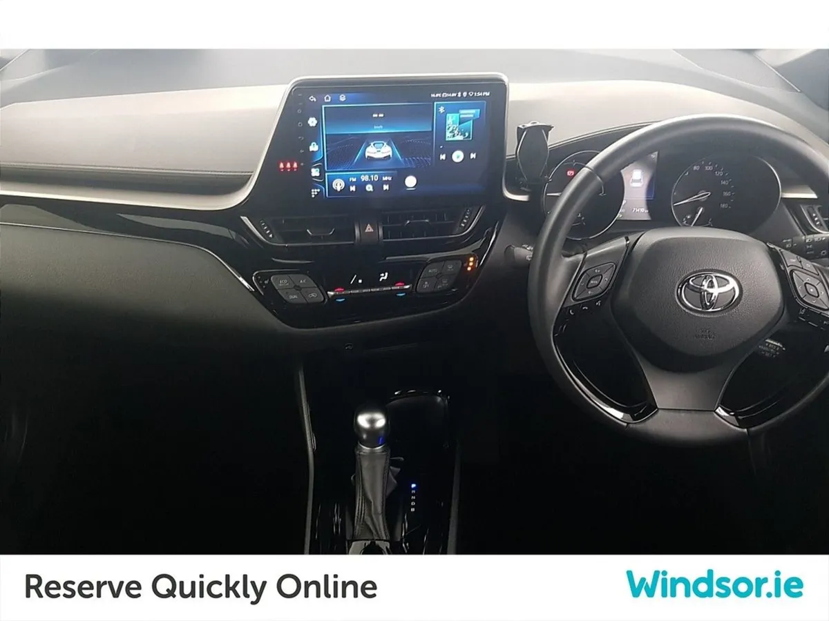 Toyota C-HR 1.8 Hybrid Sport - Image 4