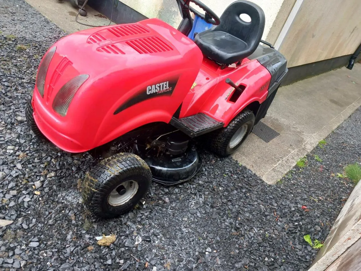Ride on lawnmower - Image 2