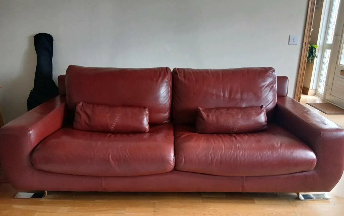 Full 321 Leather Suite / Low Price / Quick Sale - Image 1