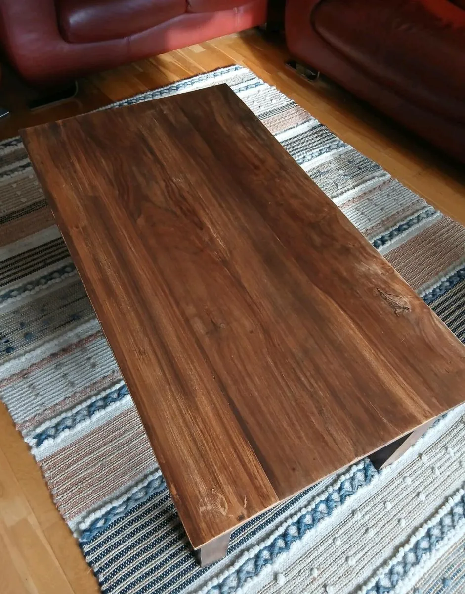 Coffee Table / Low Price - Image 1