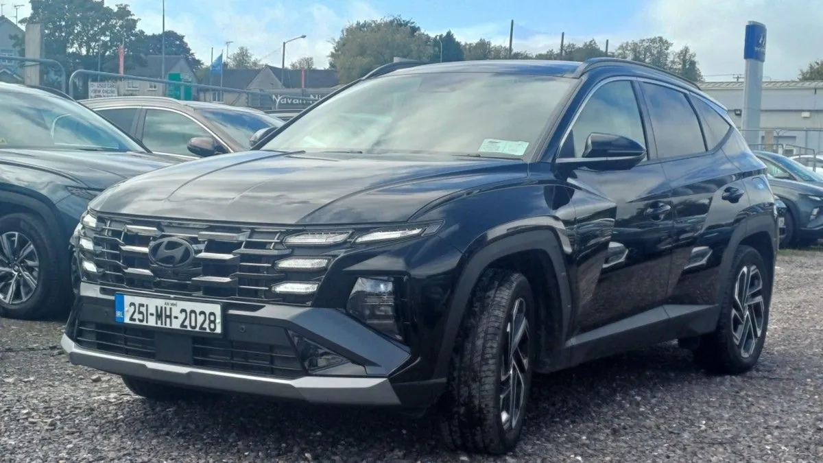 Hyundai Tucson FL 2WD Platinum Phev Auto - Image 3