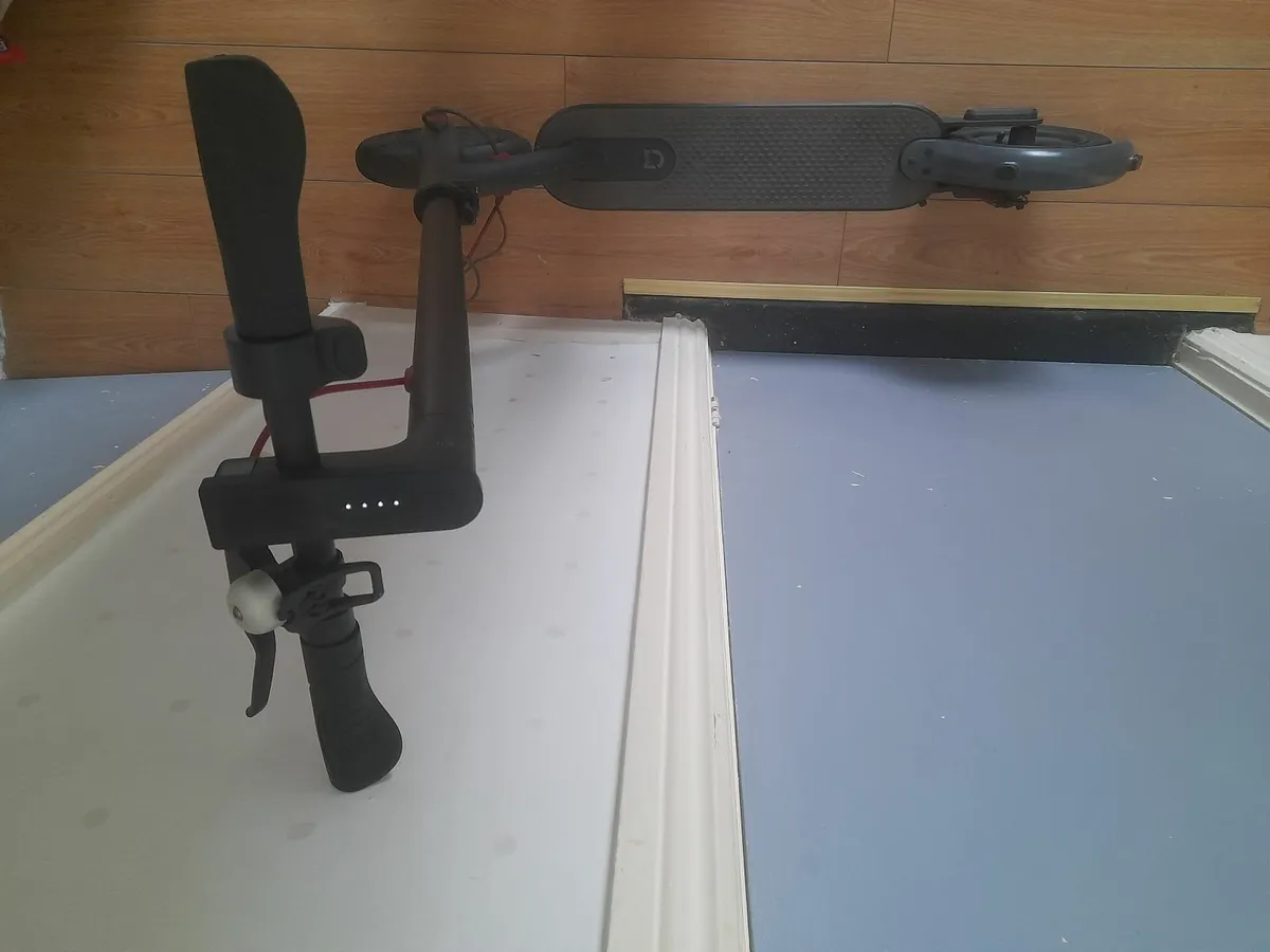 Xiaomi m365 electric Scooter - Image 3
