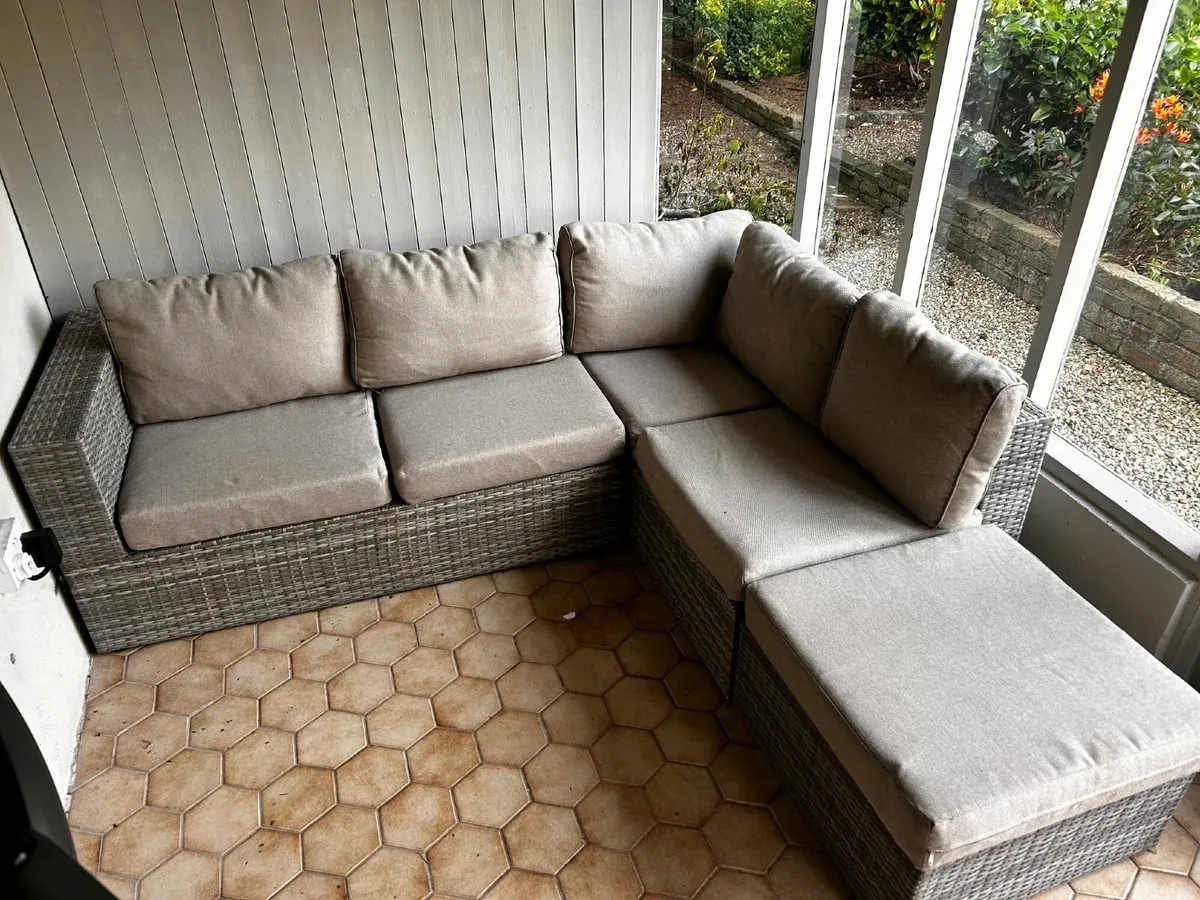 Outdoor sofa set - Image 1