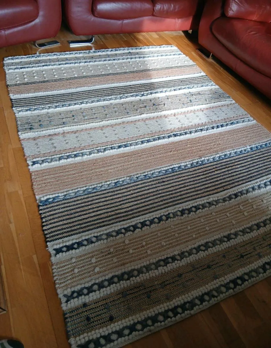 Hand Woven Rug 230x160 - Image 2