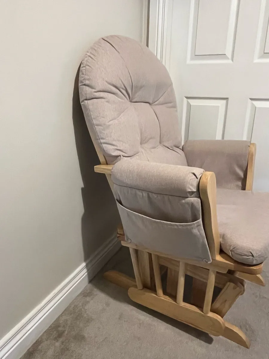 Nursing chair and footstool. glider chair - Image 3