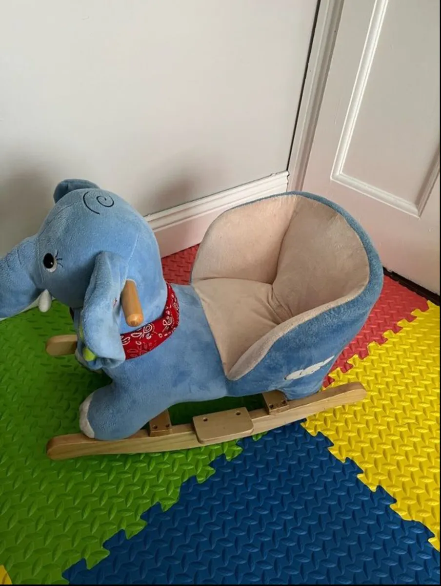 Rocking chair elephant - Image 3