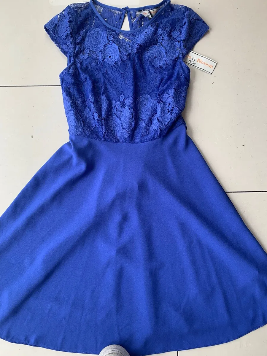 Dress size 10 - Image 4