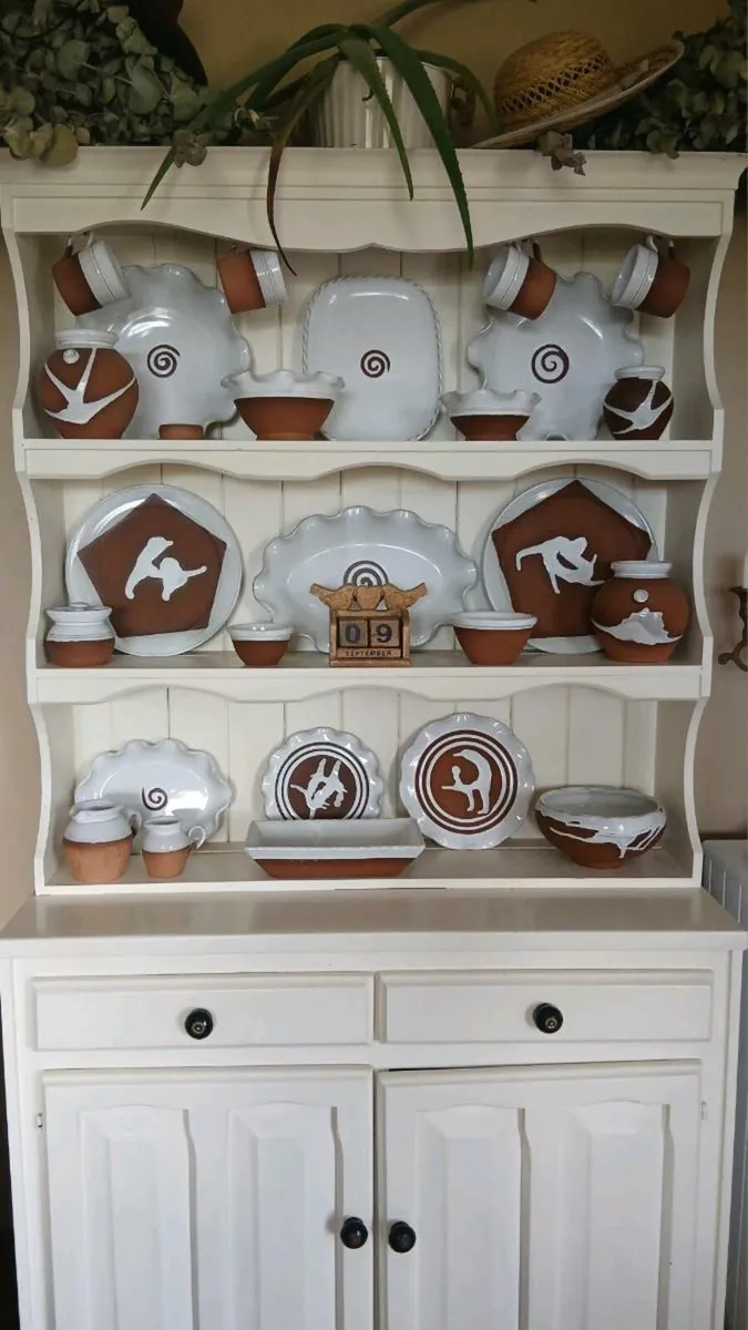 Kitchen dresser - Image 2