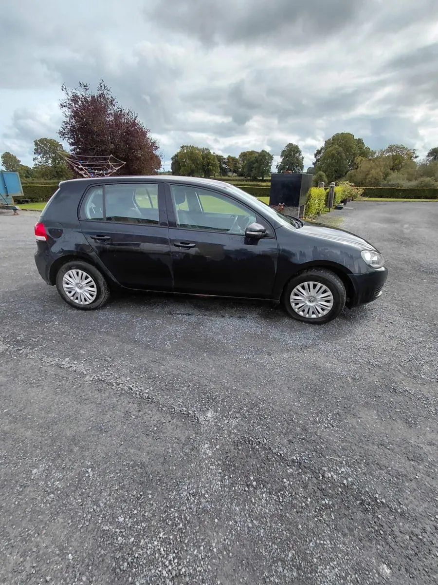 Volkswagen Golf 2011 - Image 1