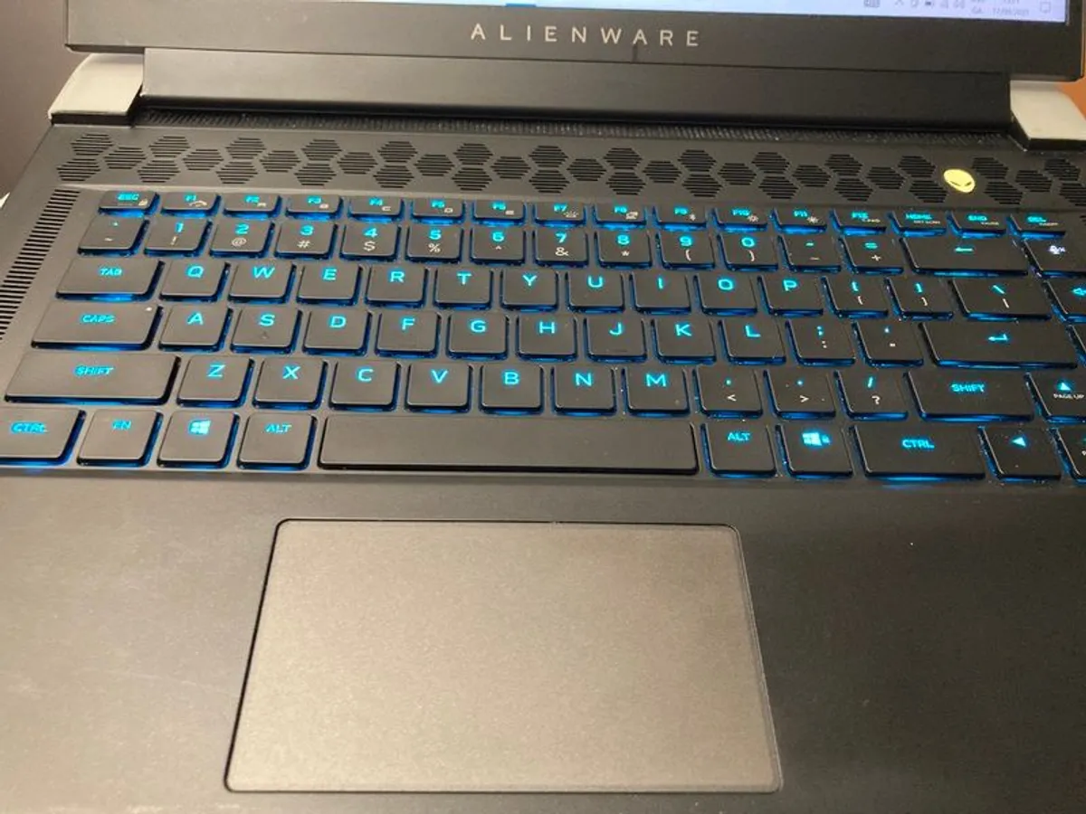 Alienware X15 Gaming Laptop - Image 3