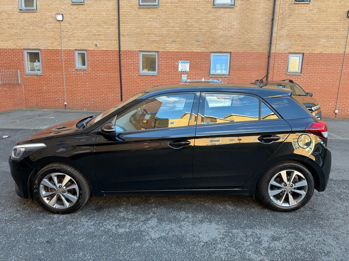 Hyundai i20 2018 - Image 3