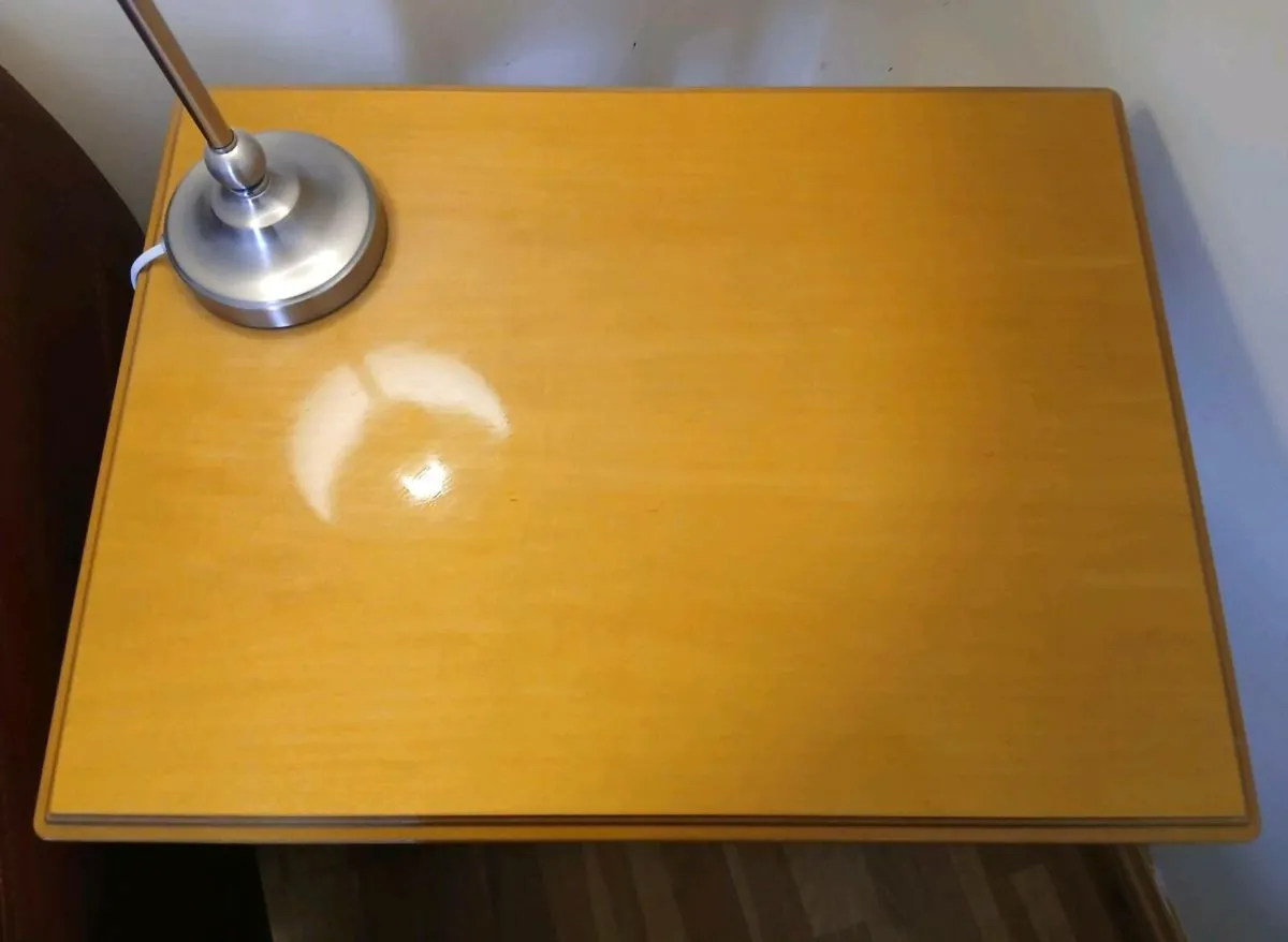 Lamp/Side Table - Image 2