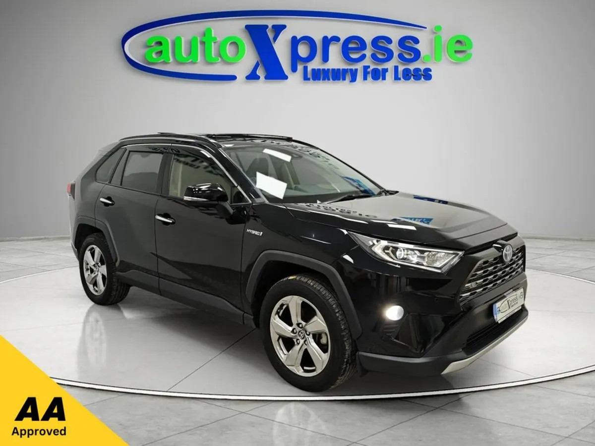 Toyota RAV4 2.5 4WD Automatic, Reversing camera - Image 1