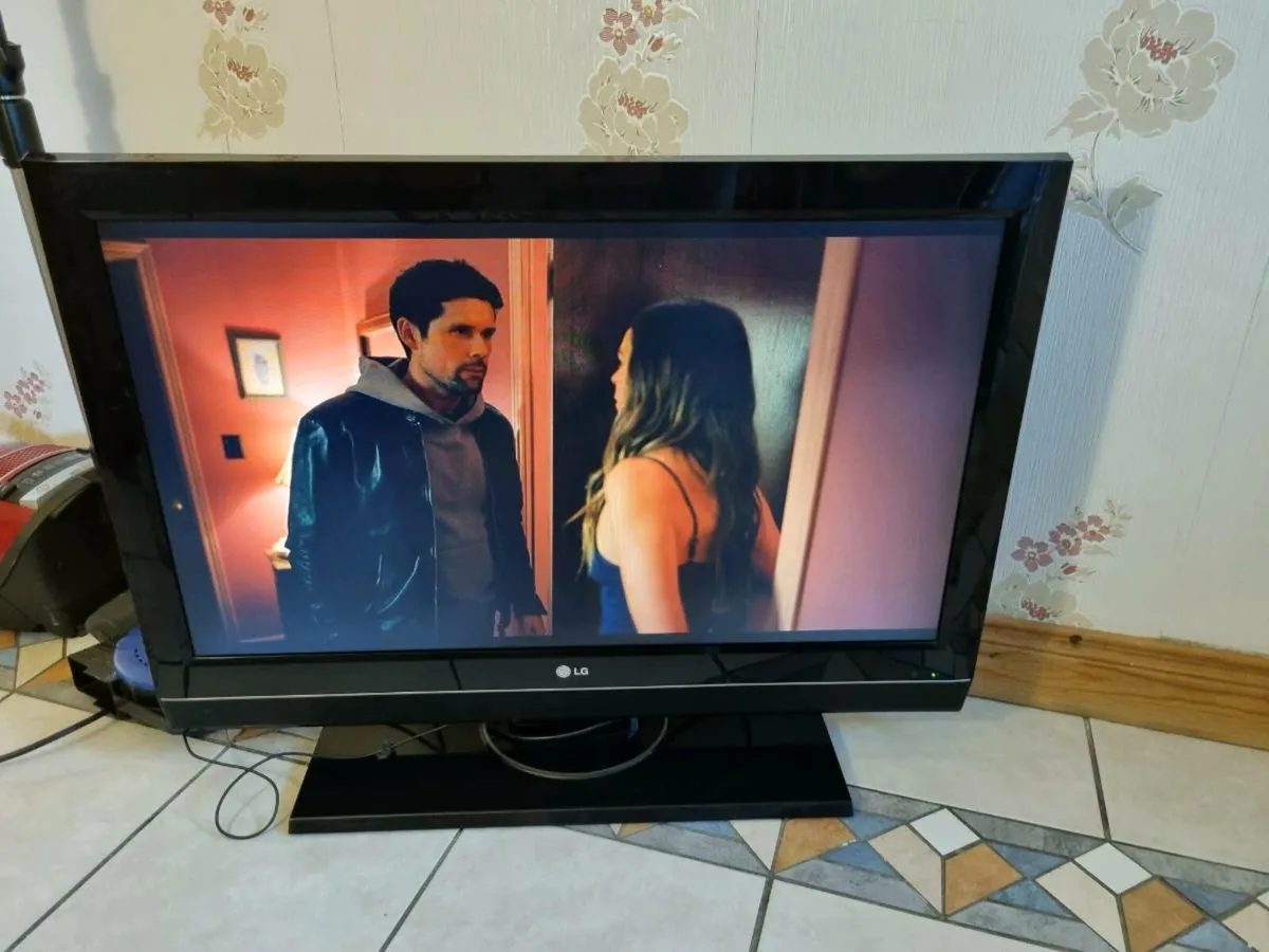 LG TV - Image 1