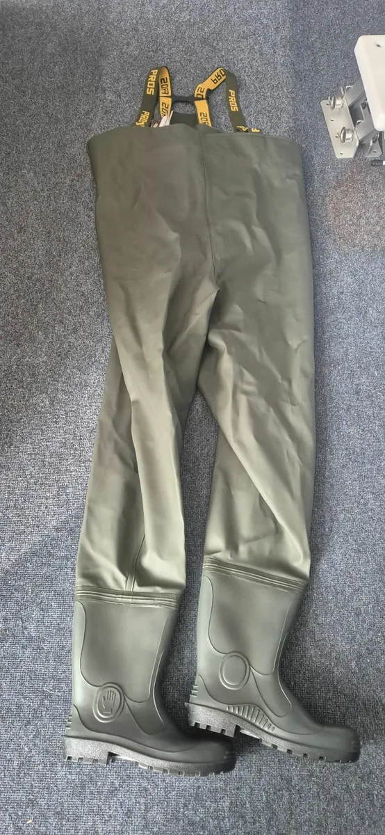 Big size foot upto 47 wader heavy duty €85 - Image 1