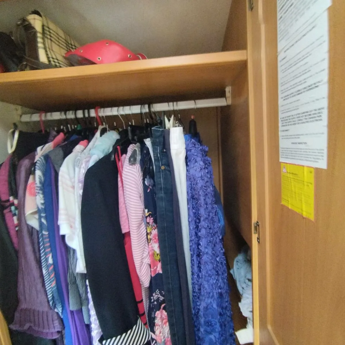 Women's clothes - Image 1
