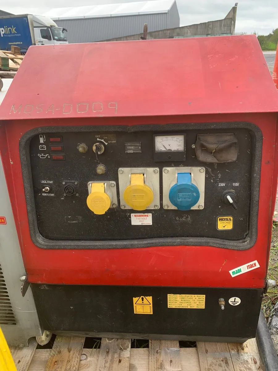 2x silenced diesel generators - Image 1