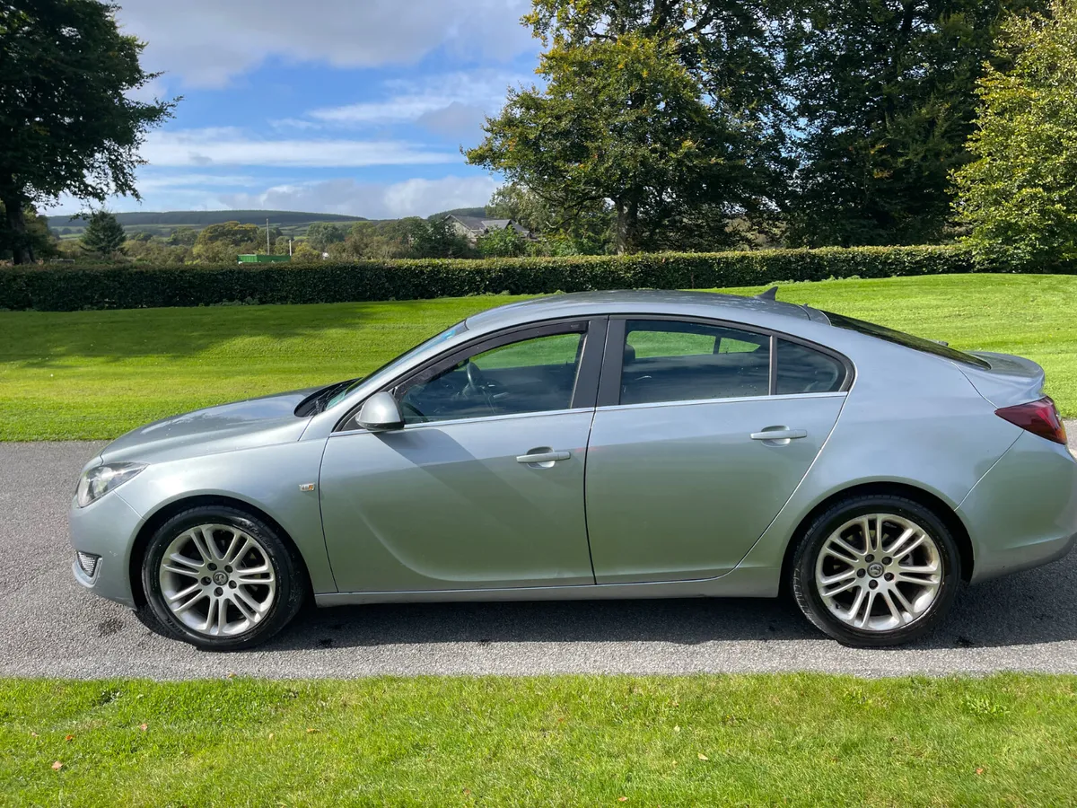 Opel  Insignia 2014 - Image 2