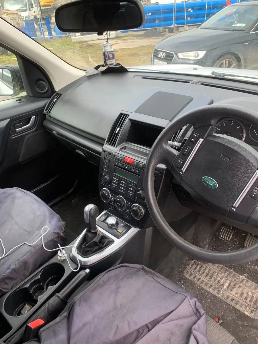 Land Rover Freelander 2011 - Image 3