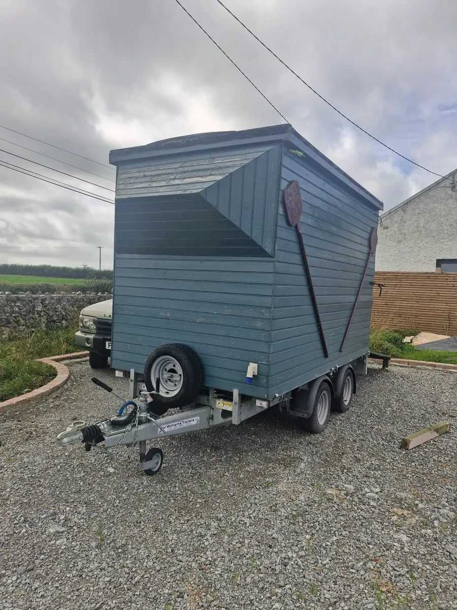 CATERING TRAILER - Image 3