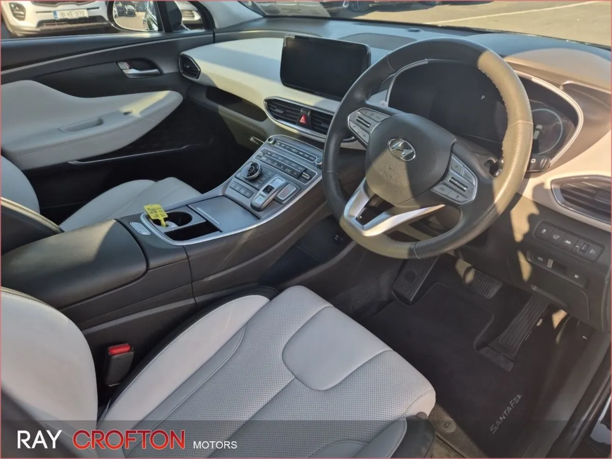Hyundai Santa Fe 1.6 Phev 4WD Premium Auto - Image 2