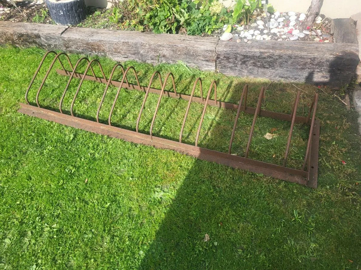 Bike rack - Image 2