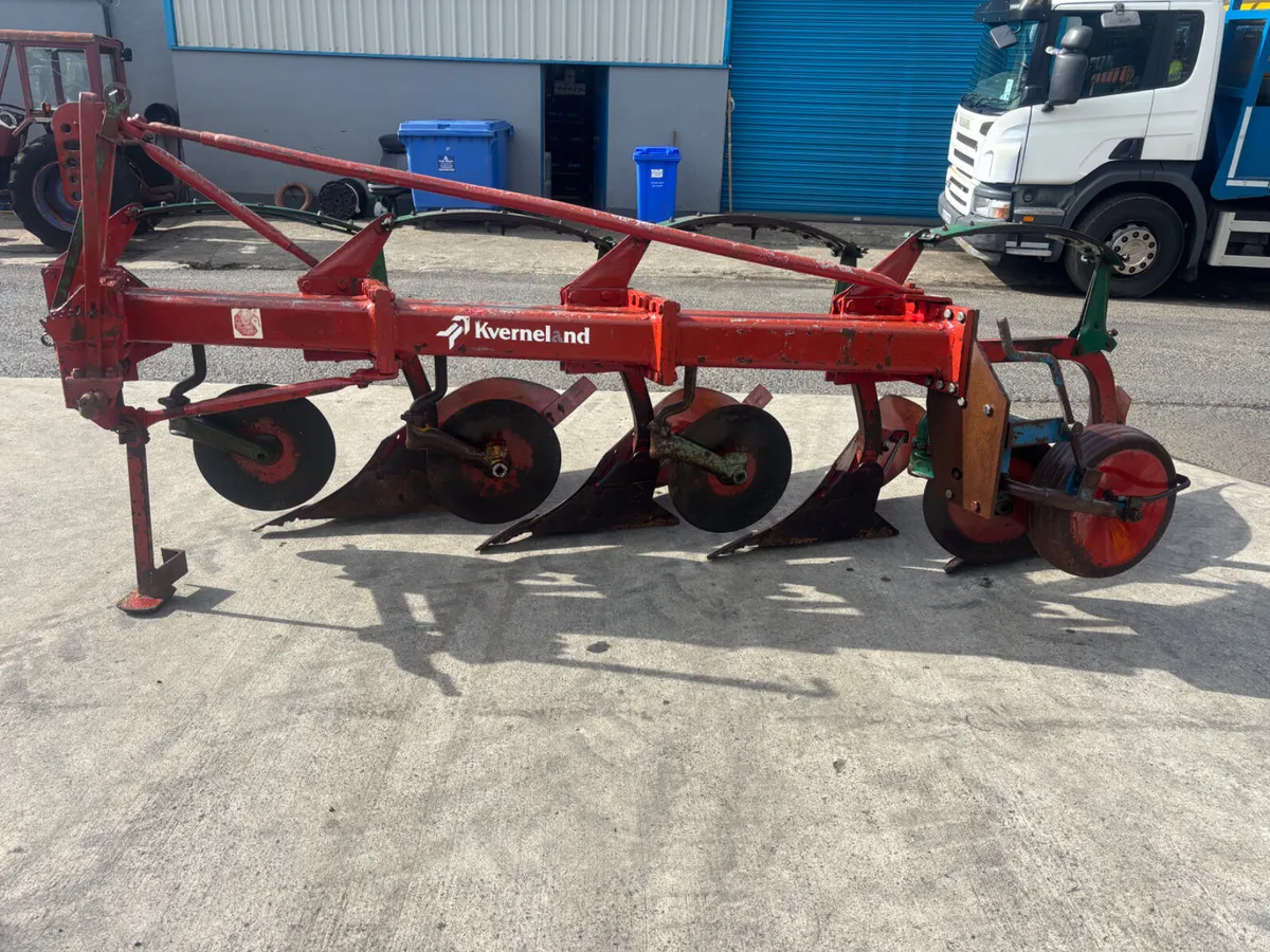 Kverneland plough 4 Furrow plough - Image 1