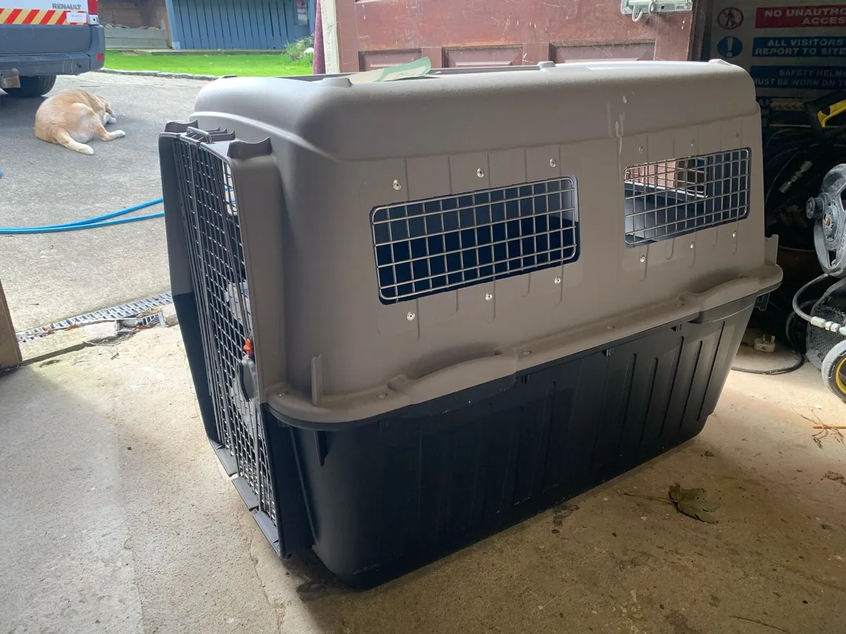 Dog crate