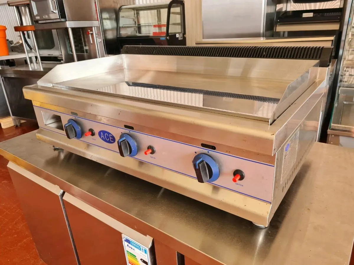 Ace 900mm 3 Burner Griddle Lpg Gas - Image 1