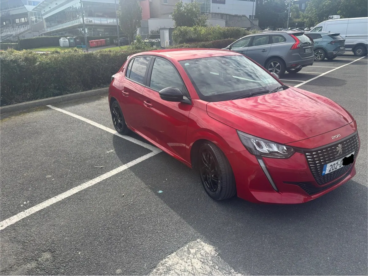 Peugeot 208 Low Mileage - Image 1