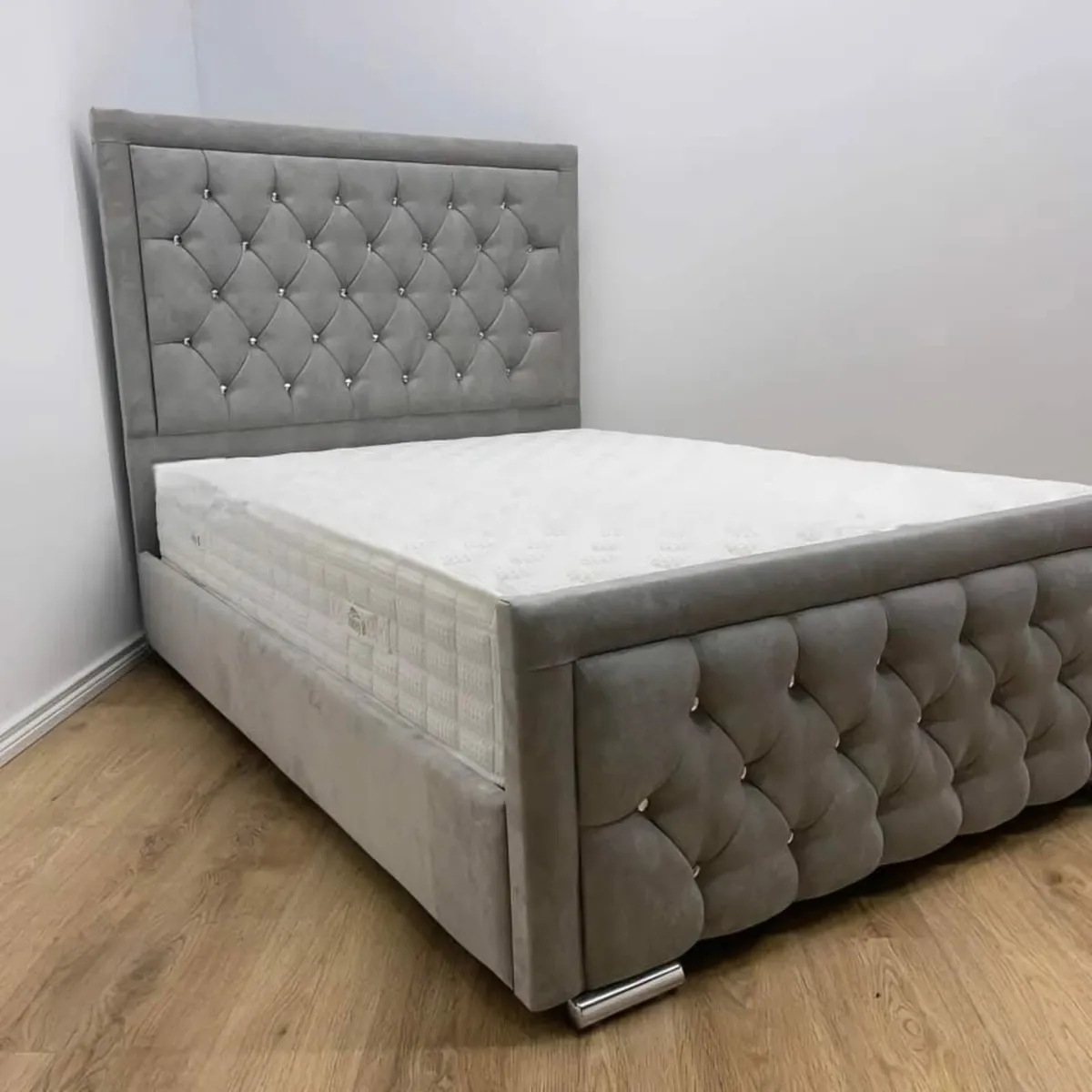 New Double/King Size Bed With Mattress - Image 3