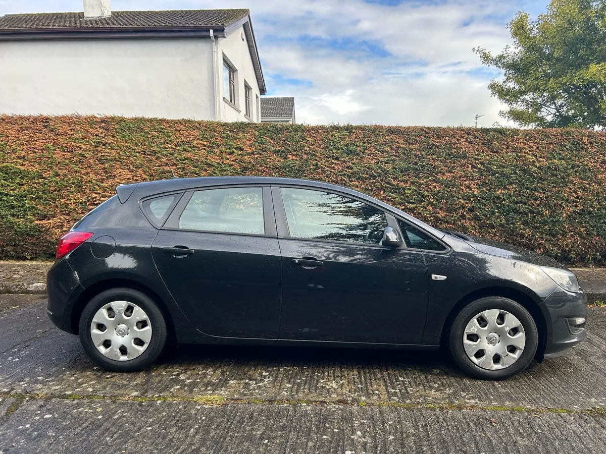 2015 Opel Astra - Image 4