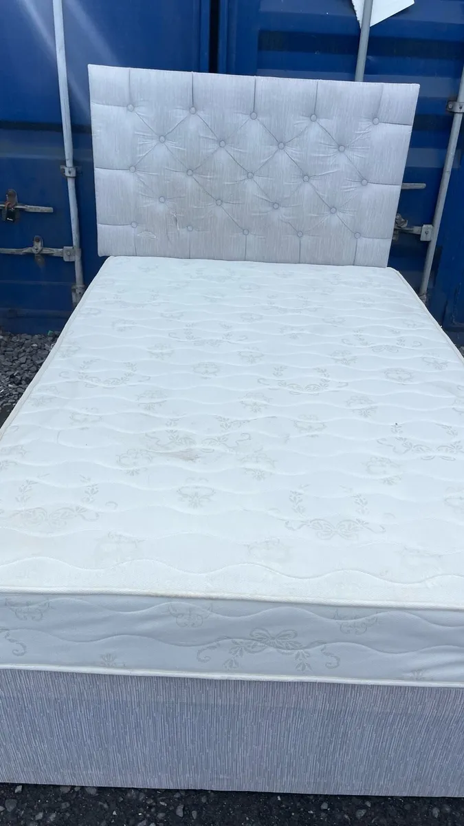 Small double bed and mattress - Image 1