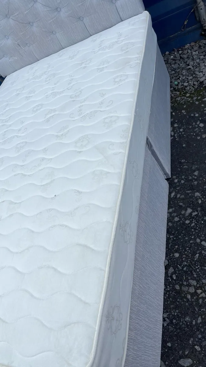 Small double bed and mattress - Image 3