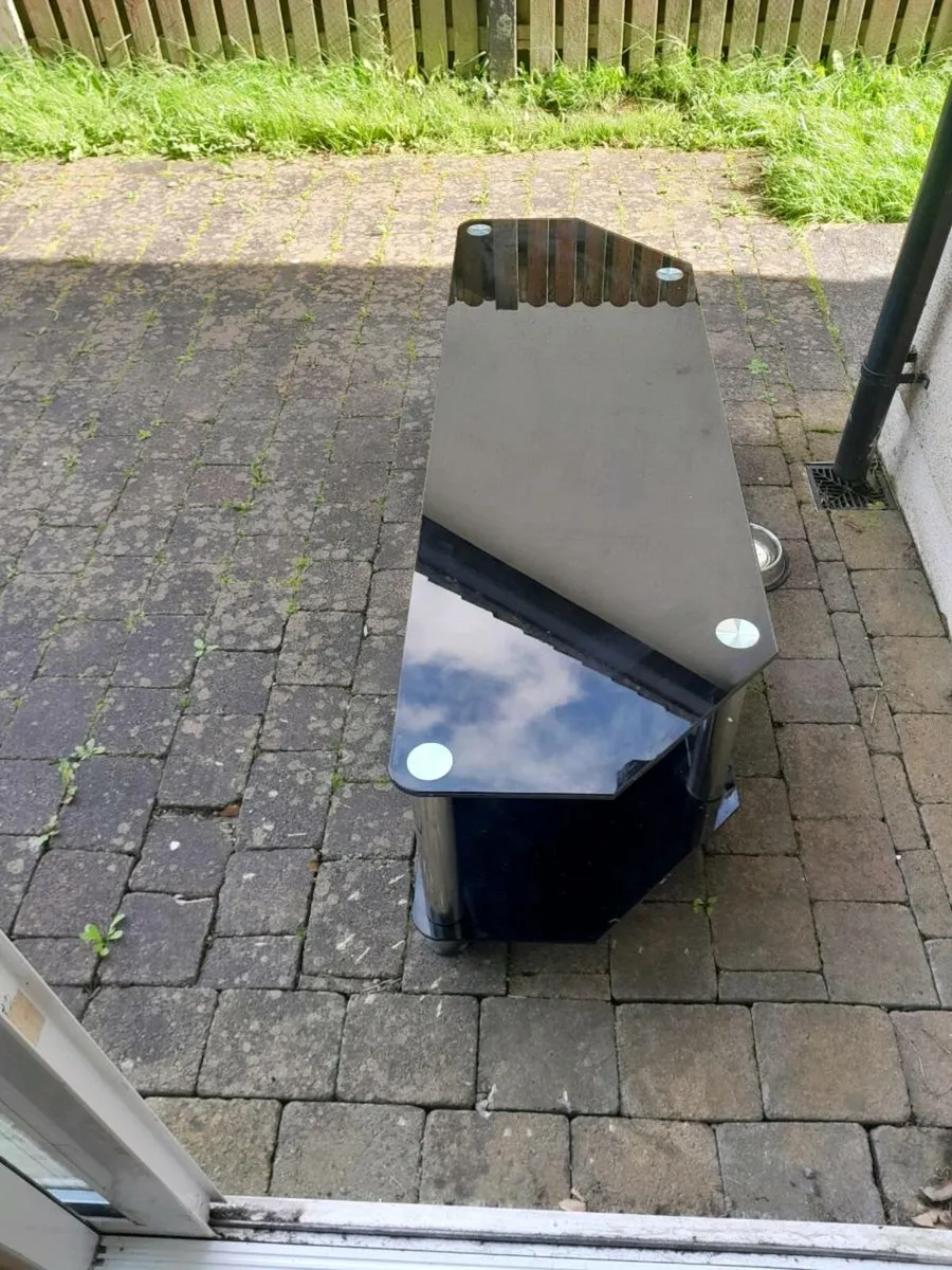 Tv stand up to 55 inch - Image 1