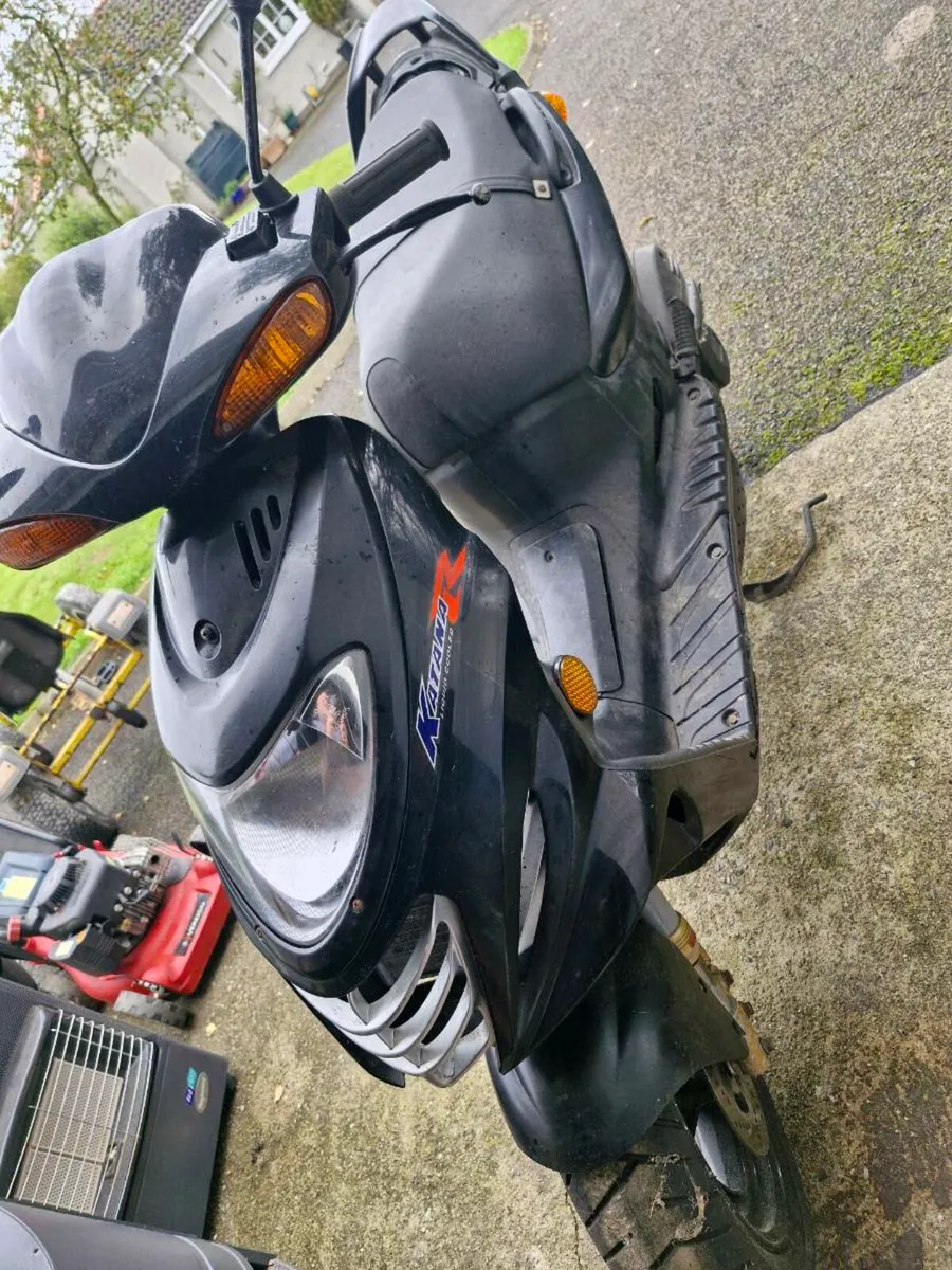 scooter - Image 2