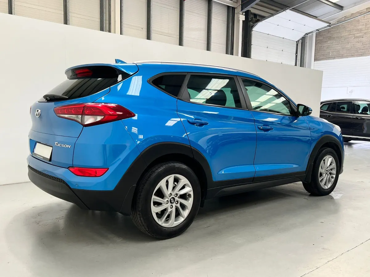 2018 Hyundai Tucson 1.6 TDi Executive SE - Image 3