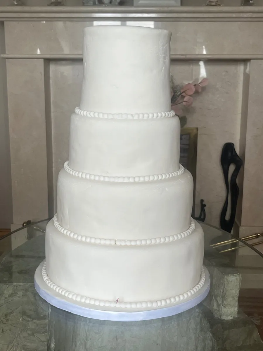 Wedding cake (dummy) - Image 1