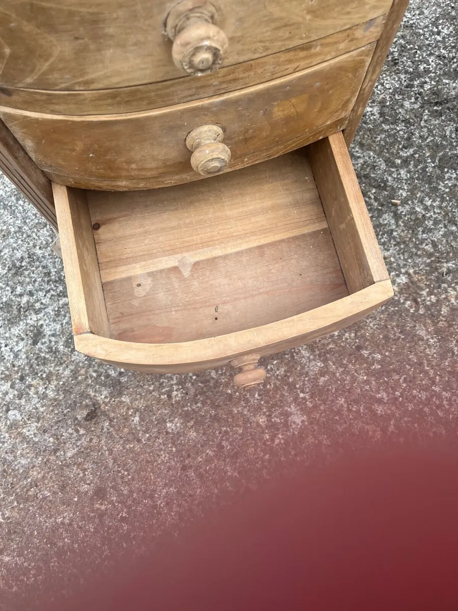 Desk - Image 4